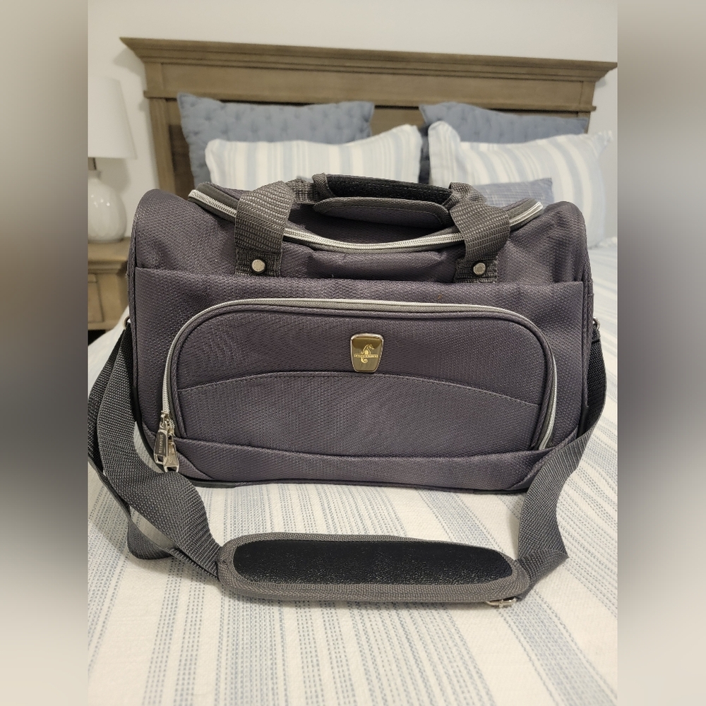 Atlantic Brand Gray Toiletry Travel Bag